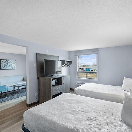 Emerald Hotel & Suites Calgary Airport Εξωτερικό φωτογραφία