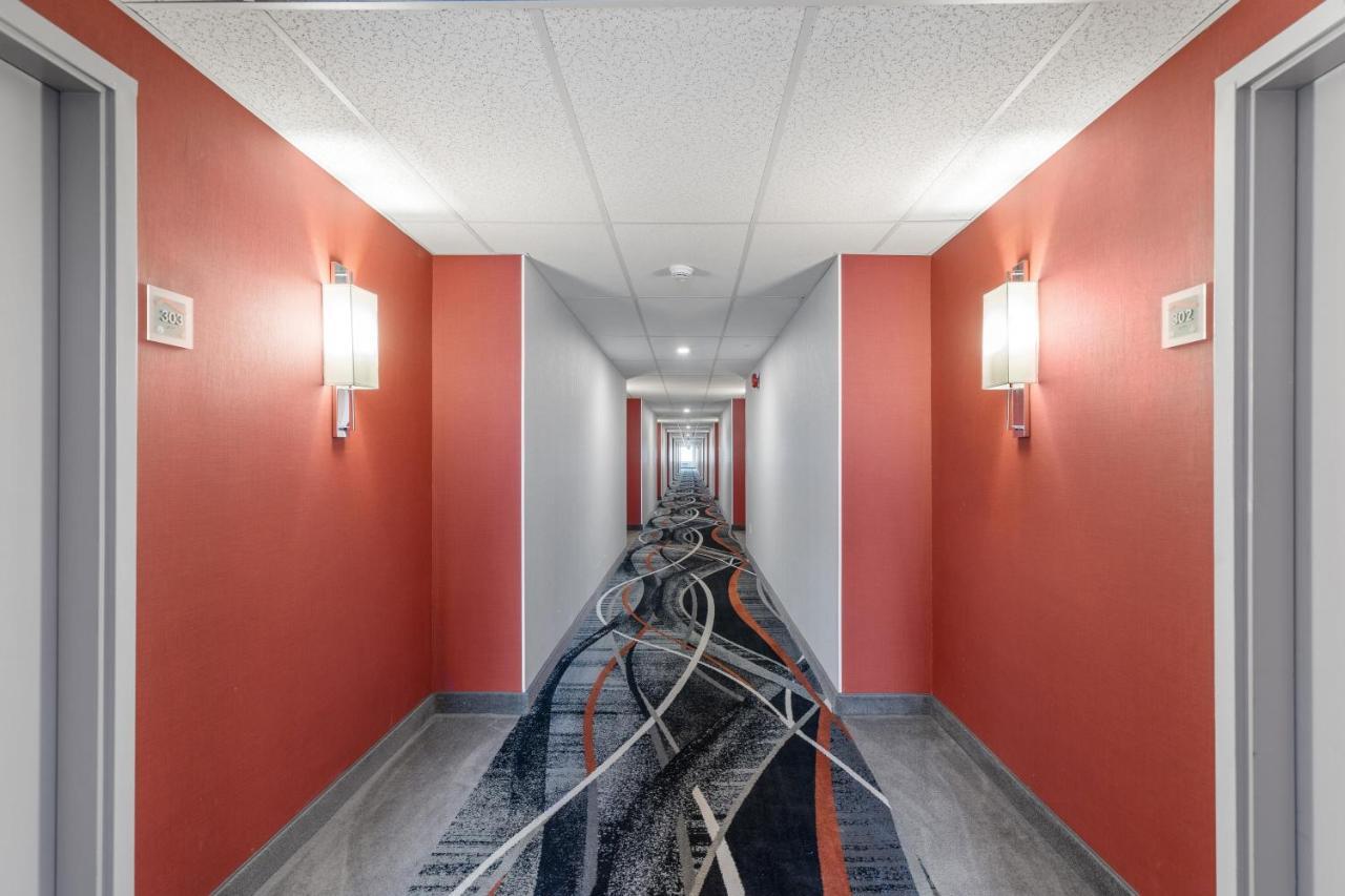 Emerald Hotel & Suites Calgary Airport Εξωτερικό φωτογραφία