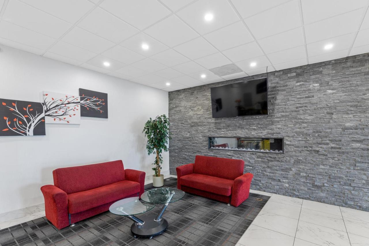 Emerald Hotel & Suites Calgary Airport Εξωτερικό φωτογραφία