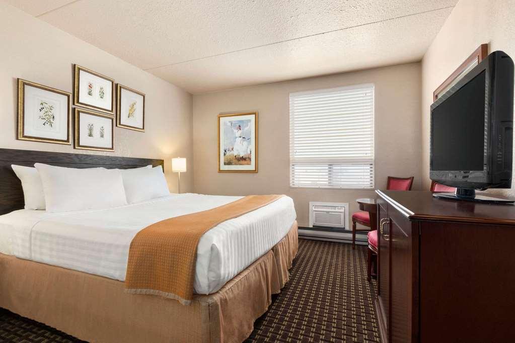 Emerald Hotel & Suites Calgary Airport Εξωτερικό φωτογραφία