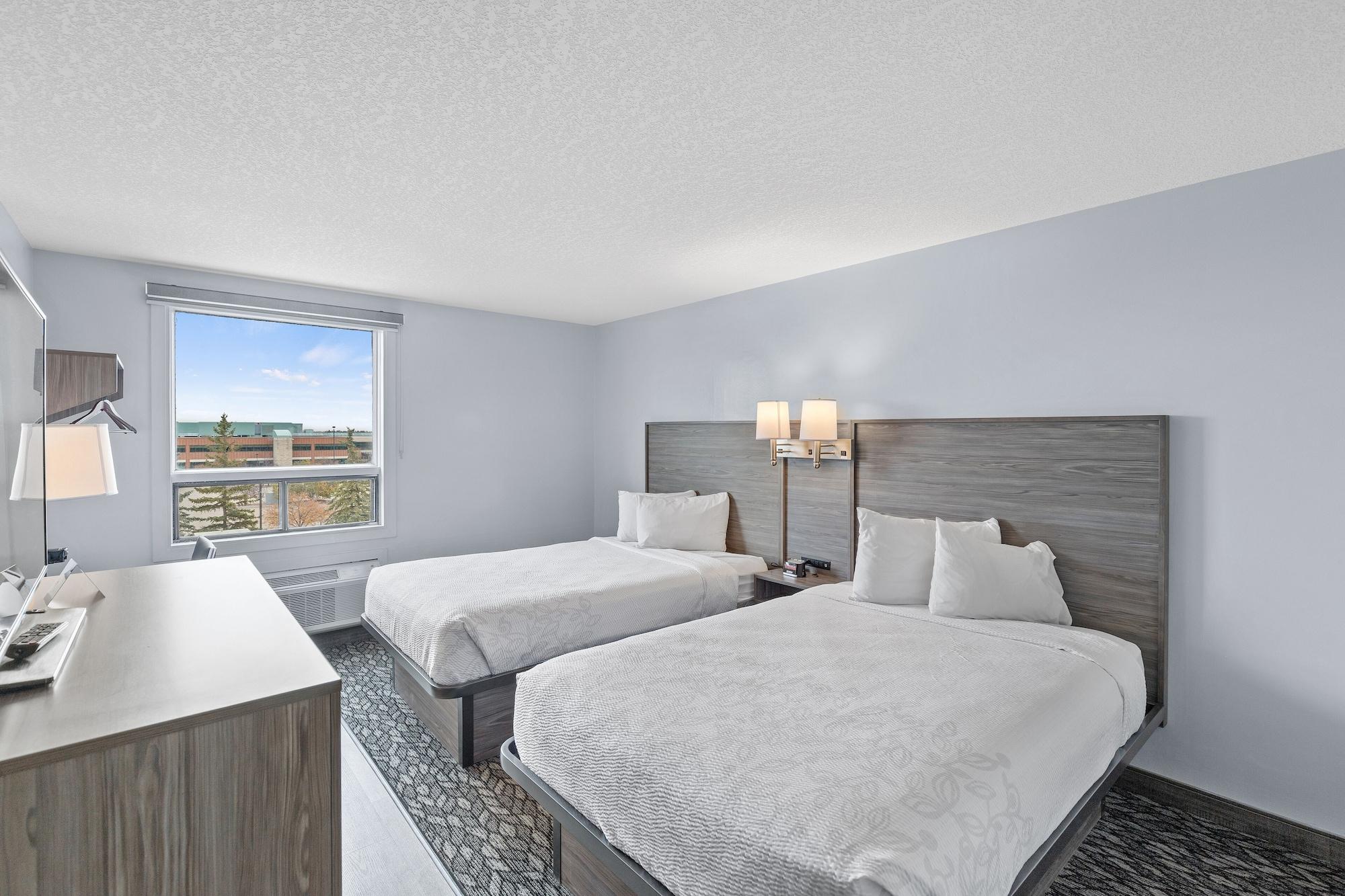 Emerald Hotel & Suites Calgary Airport Εξωτερικό φωτογραφία