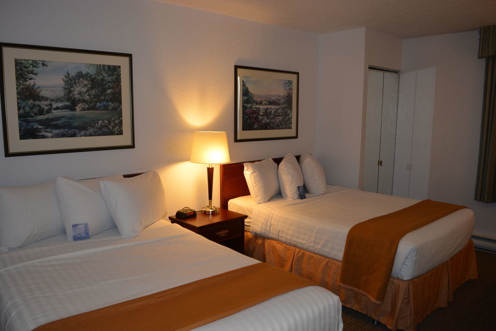 Emerald Hotel & Suites Calgary Airport Εξωτερικό φωτογραφία